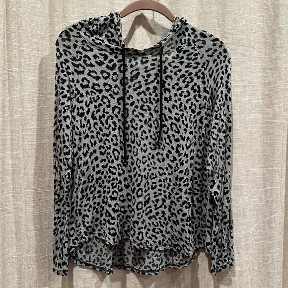Atticute Lightweight Leopard Patterned Long-Sleeved Hoodie Pullover Top Small - Picture 2 of 9